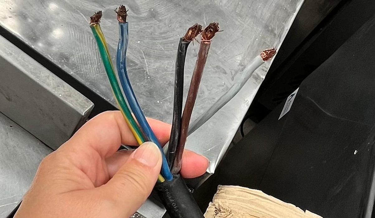 Lincat Electric Chargril Griddle 60 cm Counter Top - Refurbished Canmac Refurbished