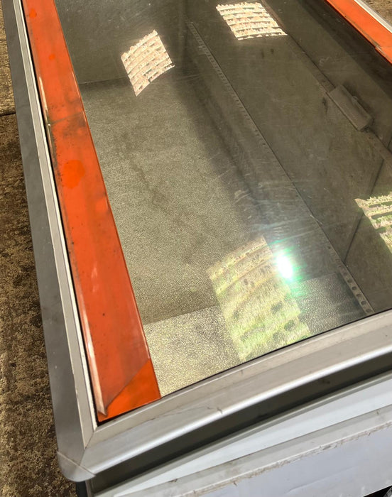 Novum 601L Glass Curve Top Display Freezer -Refurbished Canmac Refurbished