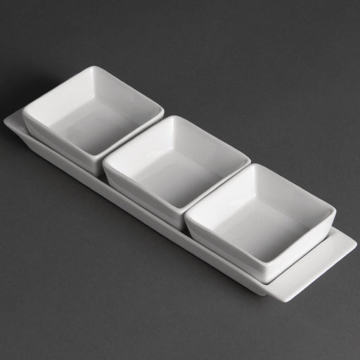 35(H)x 300(W)x 90(D)mm. White. Pack quantity: 2.