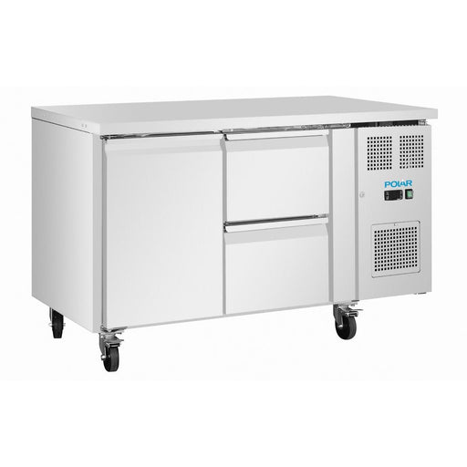 300W. Net capacity: 143Ltr. 2 drawers, 1 shelf