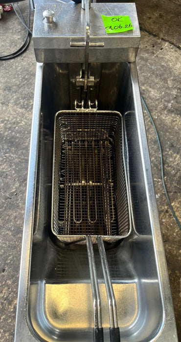 Valentine Single Tank Single Basket Electric Fryer 3 Phase-Refurbished Canmac Refurbished