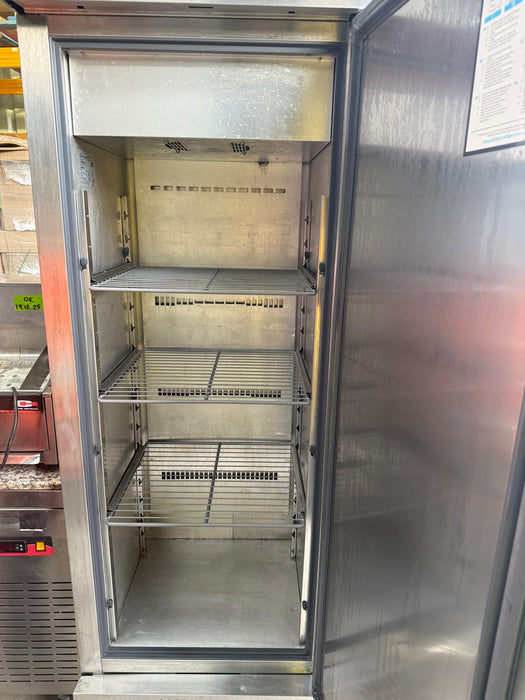 Williams LJ400U R2 Upright Single Door Freezer - Refurbished