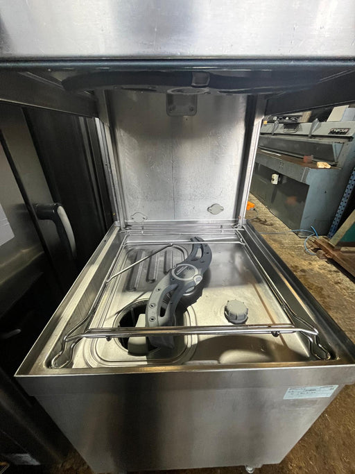 Winterhalter PT-M Pass Through Commercial Dishwasher – 400V 3 Phase –REFURBISHED Canmac Refurbished